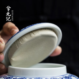 中式复古青花茶叶罐景德镇家用陶瓷密封防潮罐单白茶普洱茶盒茶仓